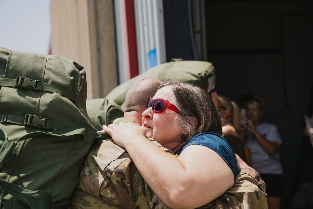 Indiana National Guard soldiers welcomed home after Iraq deployment