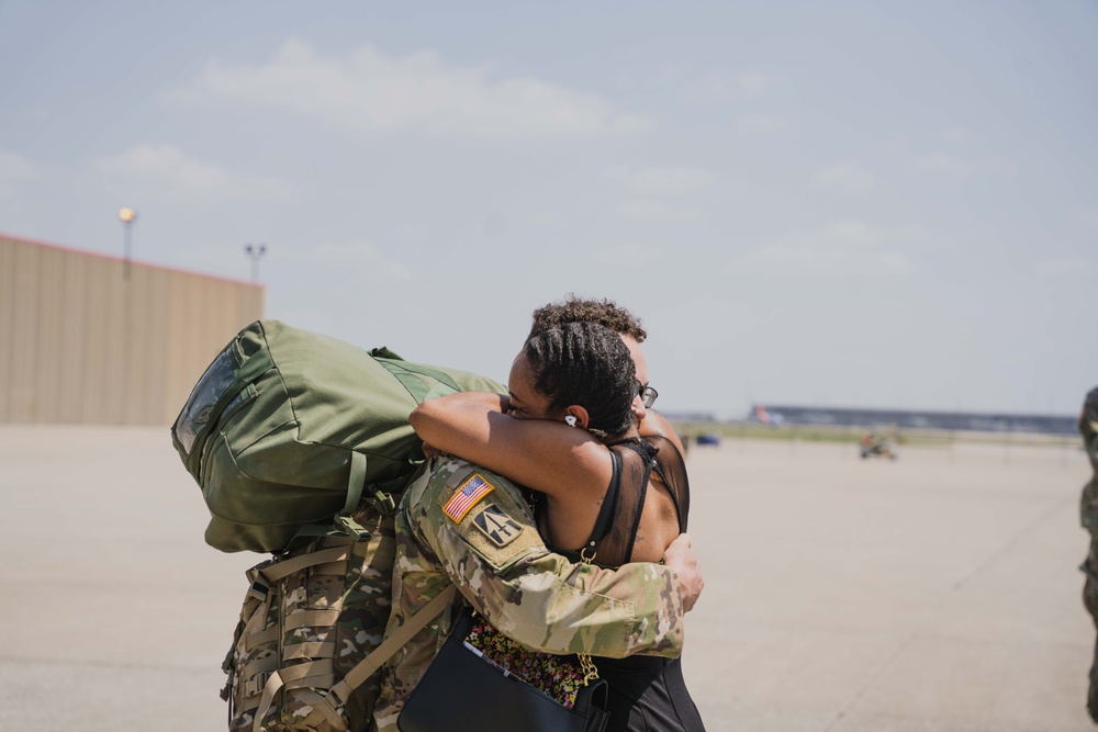 Indiana National Guard soldiers welcomed home after Iraq deployment