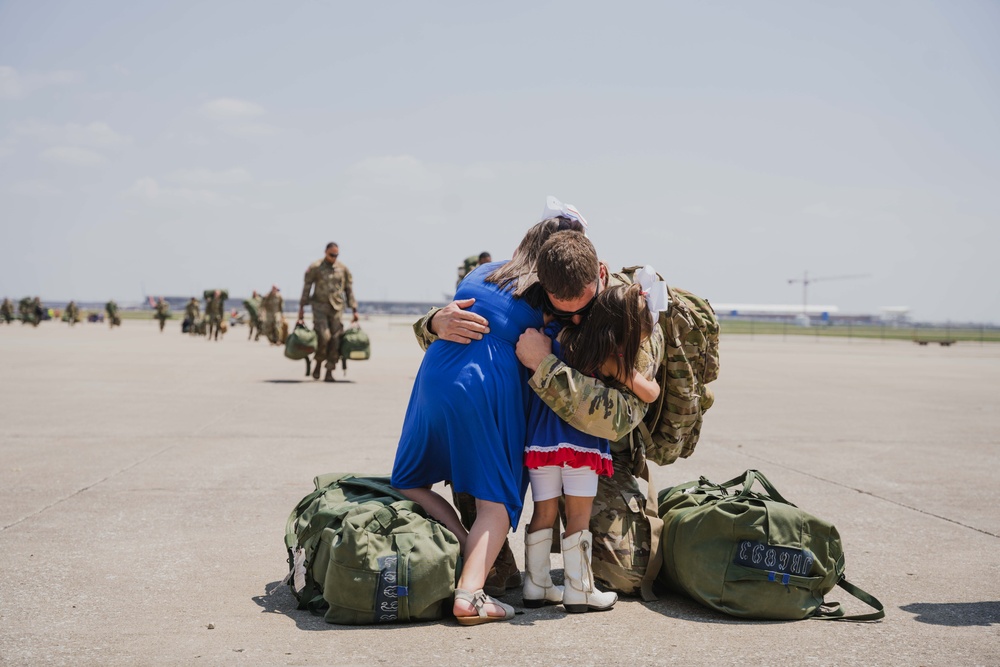 Indiana National Guard soldiers welcomed home after Iraq deployment