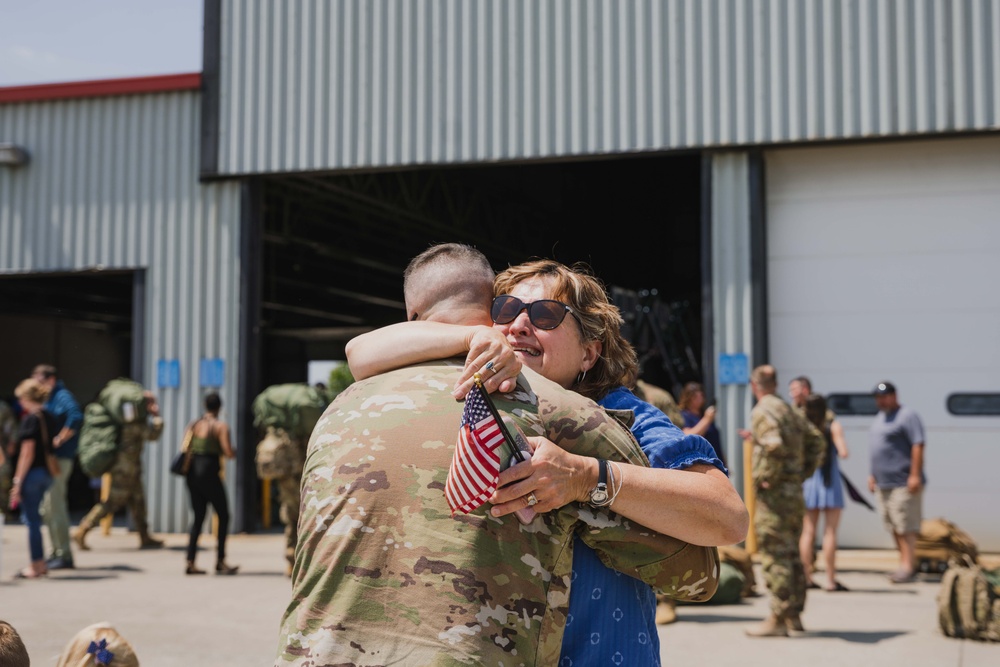 Indiana National Guard soldiers welcomed home after Iraq deployment