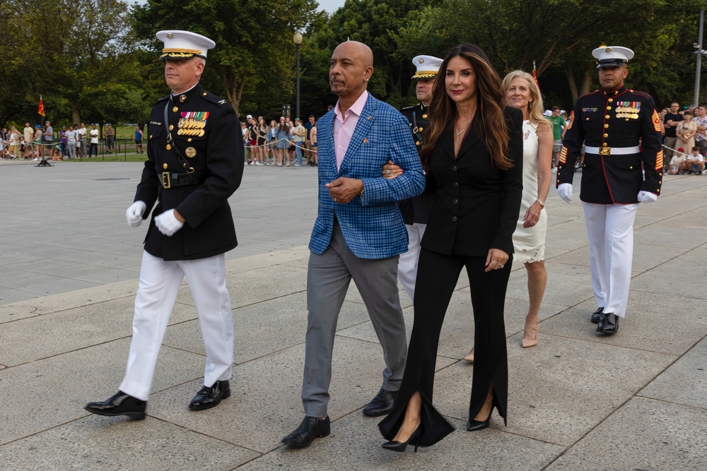 Lt. Gen. Bellon Hosts Marine Barracks Washington Sunset Parade