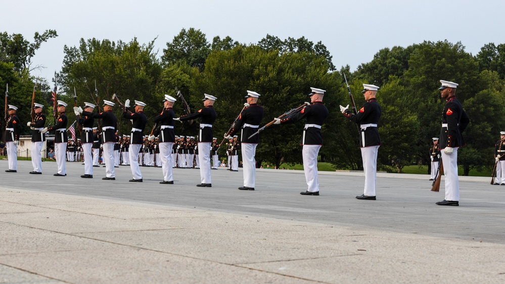 Lt. Gen. Bellon Hosts Marine Barracks Washington Sunset Parade