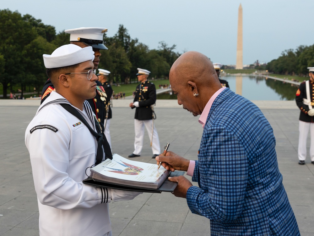 Lt. Gen. Bellon Hosts Marine Barracks Washington Sunset Parade