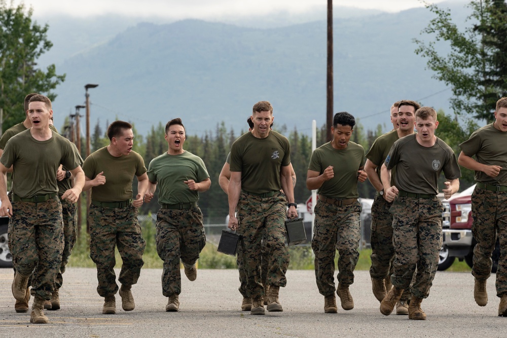 DVIDS - Images - USMC MPs Train In Alaska [Image 12 Of 13]