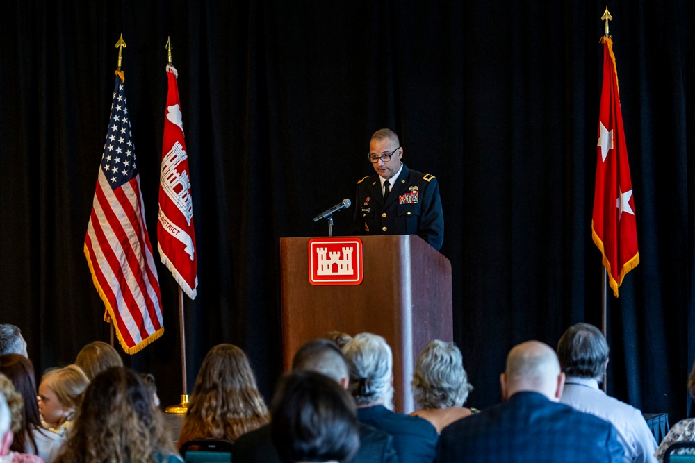 New commander assumes mission responsibility of Pittsburgh District