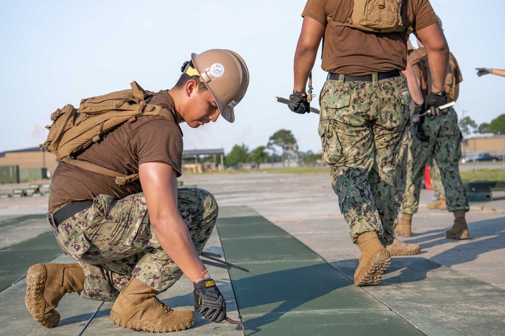 NMCB 11 Seabees Lay Down AM2 Matting