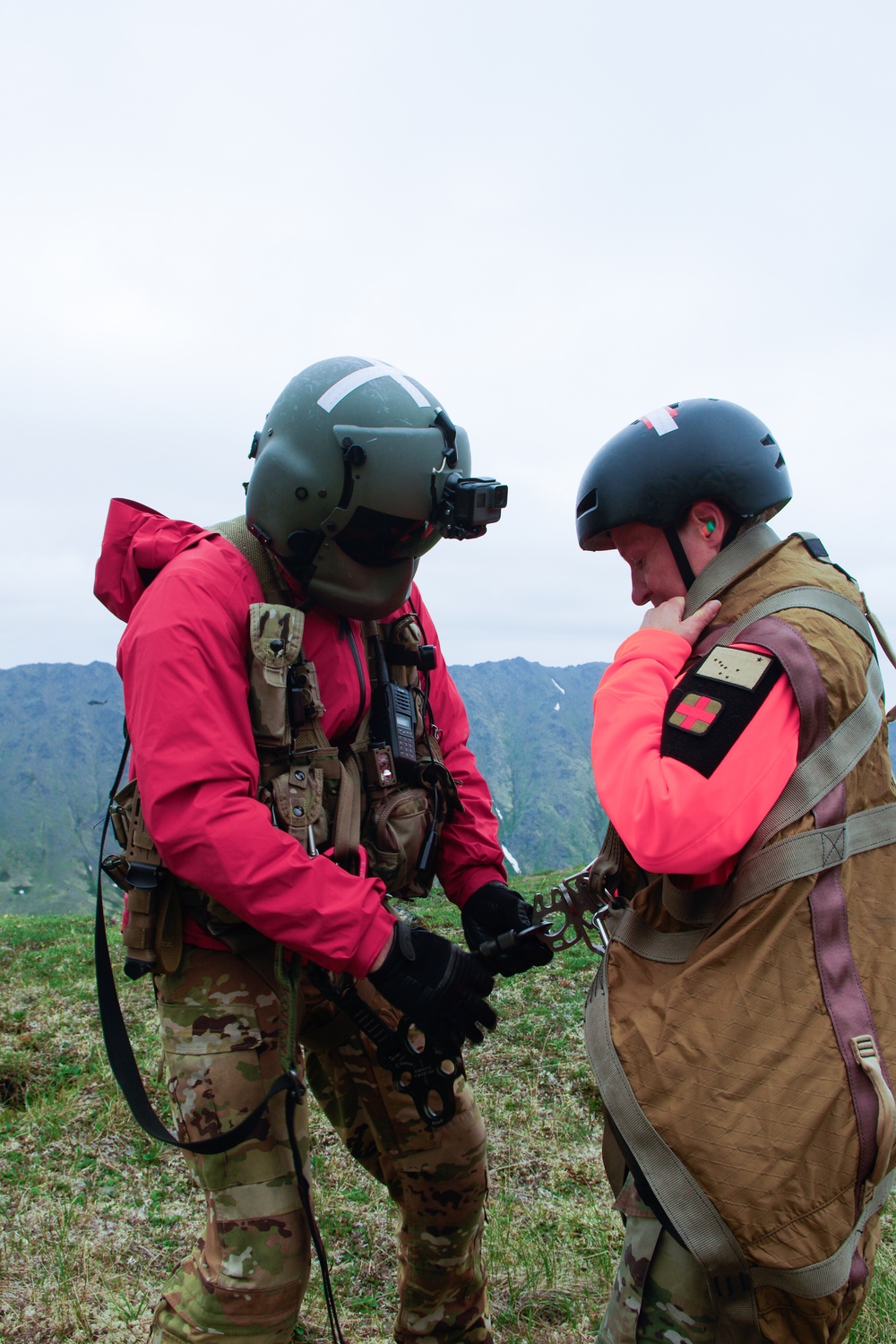 Alaska Army National Guard HH-60M Black Hawk rescue hoist training