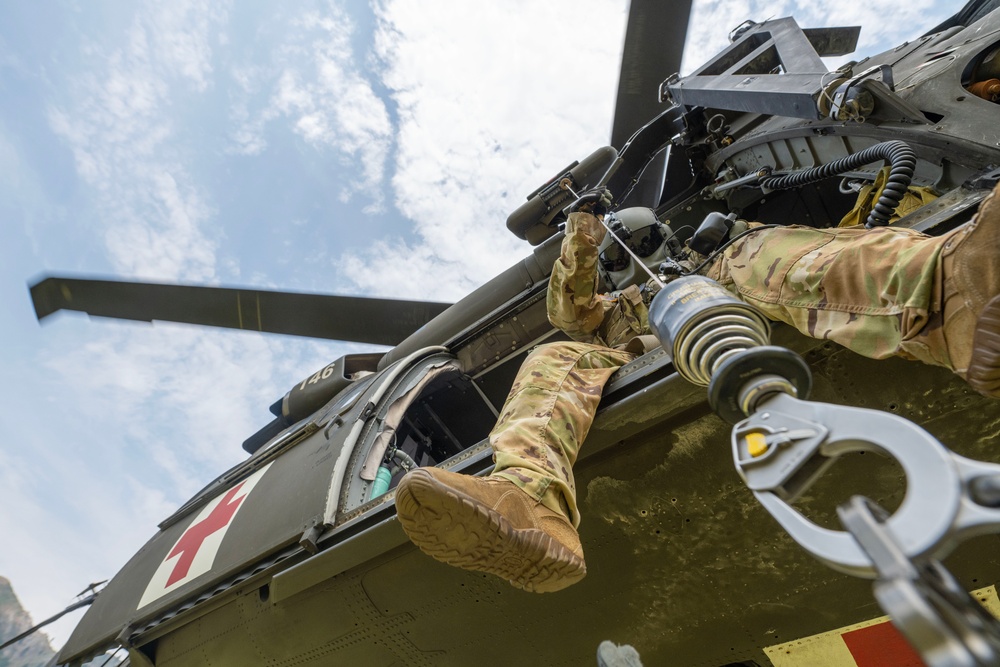 Black Hawk Hoist Training