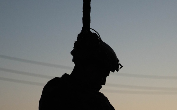 BLT 1/5: Fast-roping