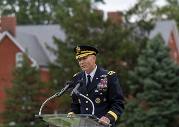 SECDEF Attends Chief of Staff of the Army Relinquishment Ceremony