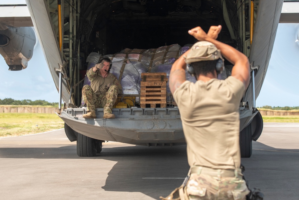 U.S. Army, Air Force conduct aerial port operations in Kenya