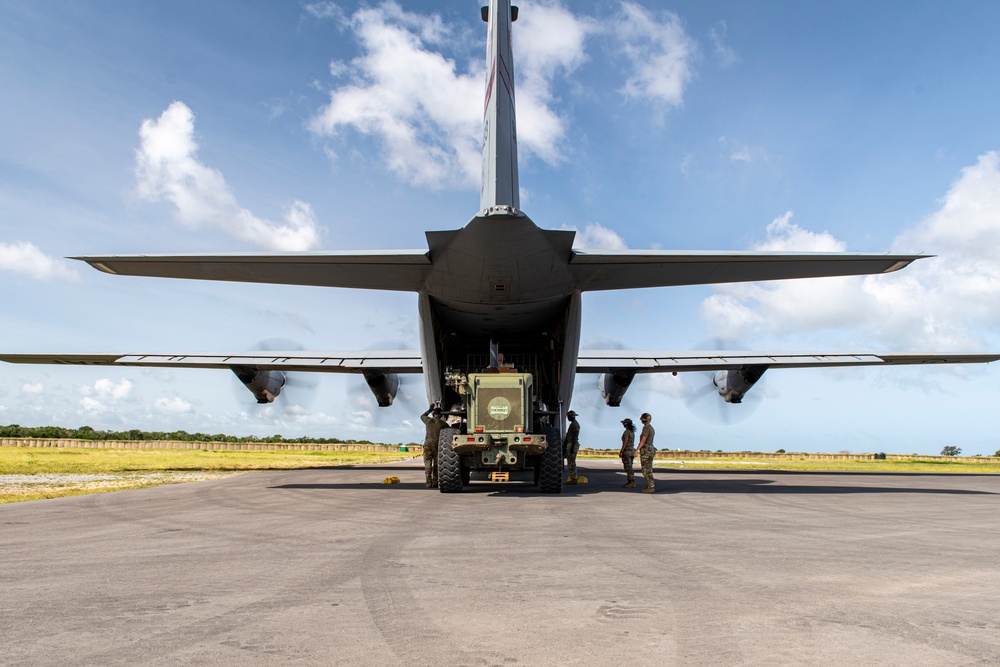 U.S. Army, Air Force conduct aerial port operations in Kenya