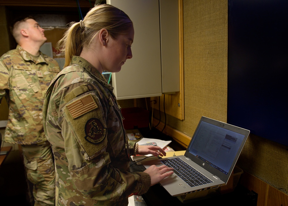 132d Comm Flight Members Assist 86th Communications Squadron with Equipment Replacement