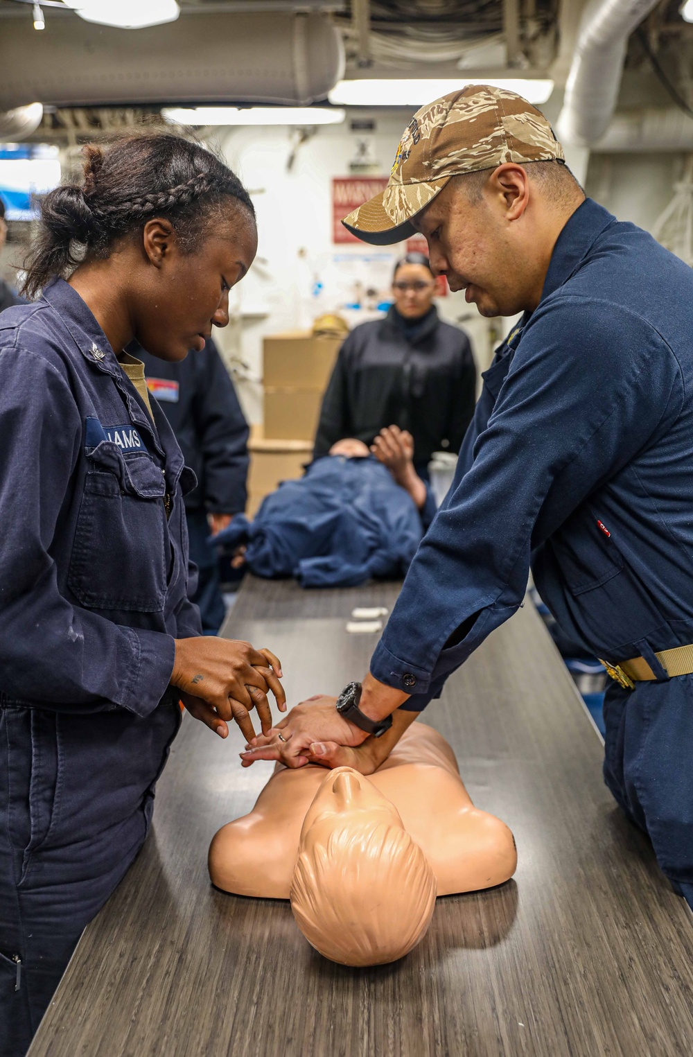 USS Benfold Conducts Medical Training