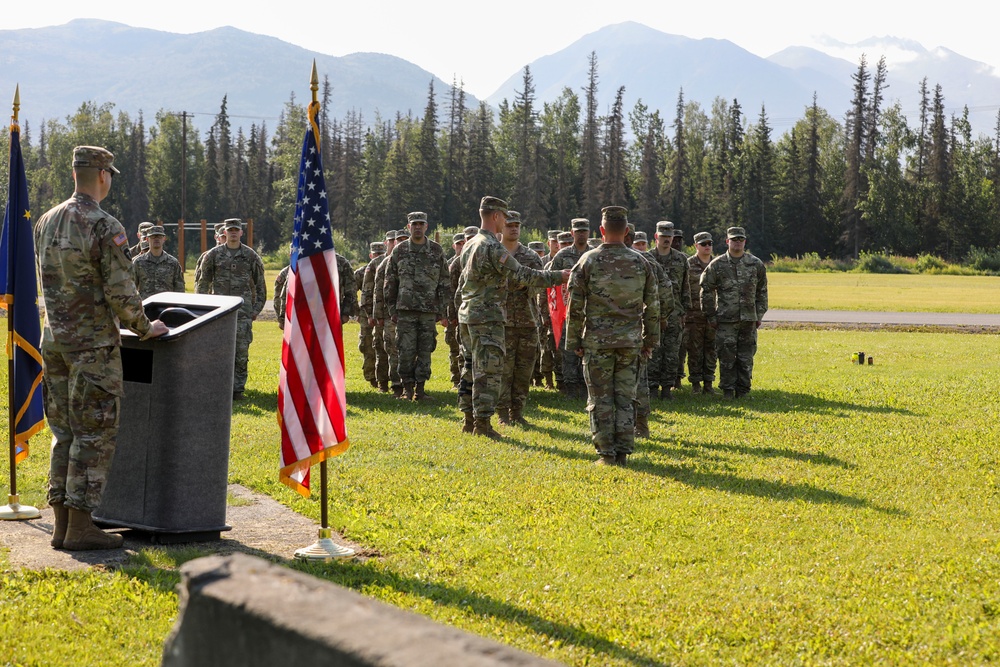 207th Engineer Utilities Detachment retires the colors