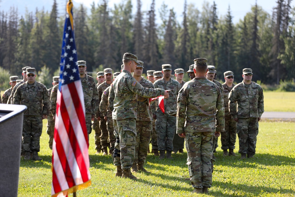 207th Engineer Utilities Detachment retires the colors