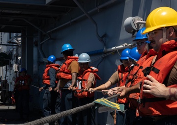 USS Bataan Refuels at Sea
