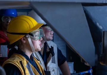 USS Bataan Refuels at Sea