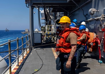 USS Bataan Refuels at Sea
