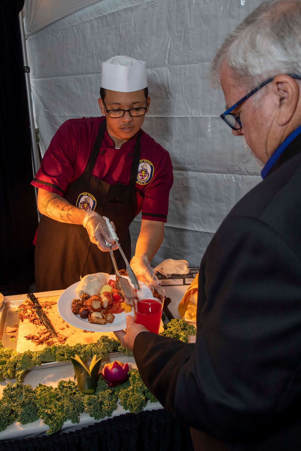 USS Barry hosts Seattle Fleet Week closing reception