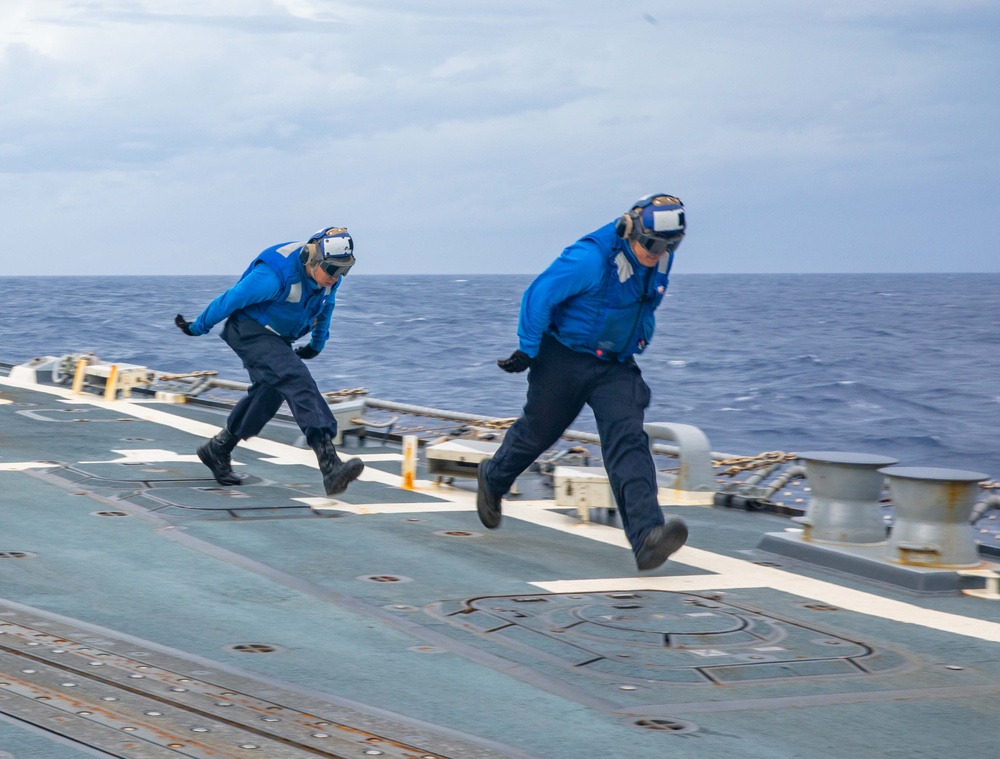 USS Howard (DDG 83) Flight Quarters