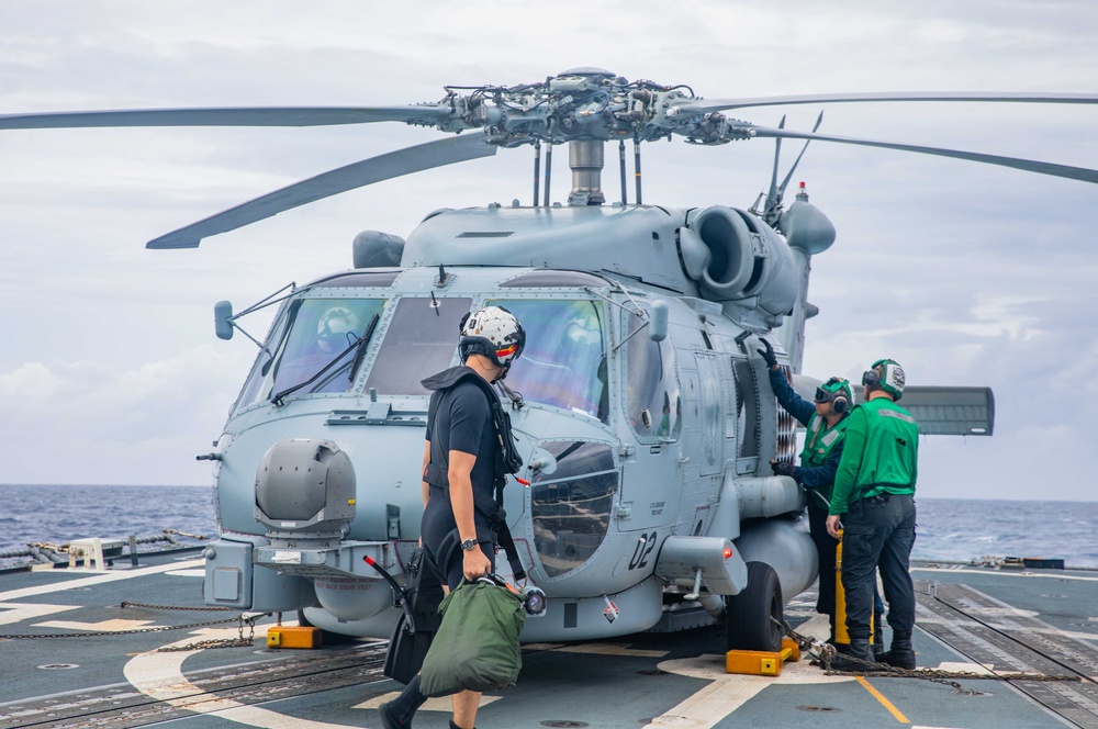 USS Howard (DDG 83) Flight Quarters