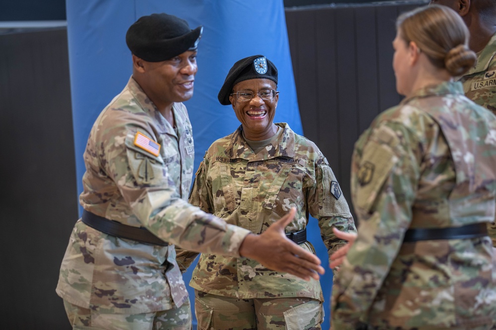 7th MSC Passes the Colors in Change of Command