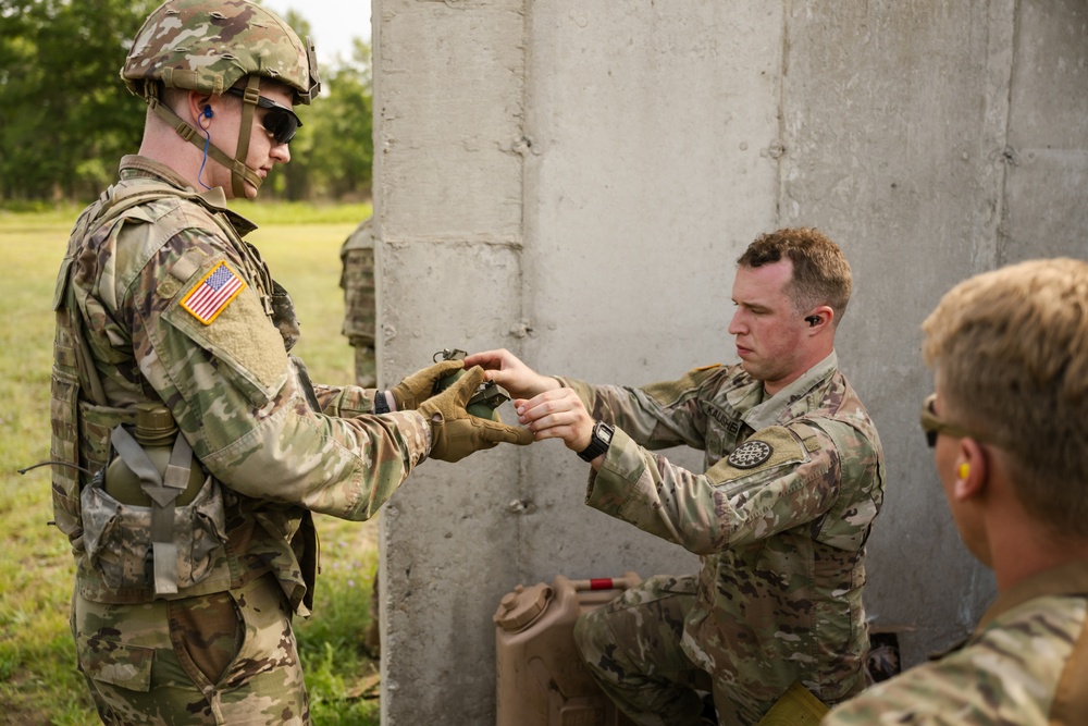 Grenade training at Northern Strike