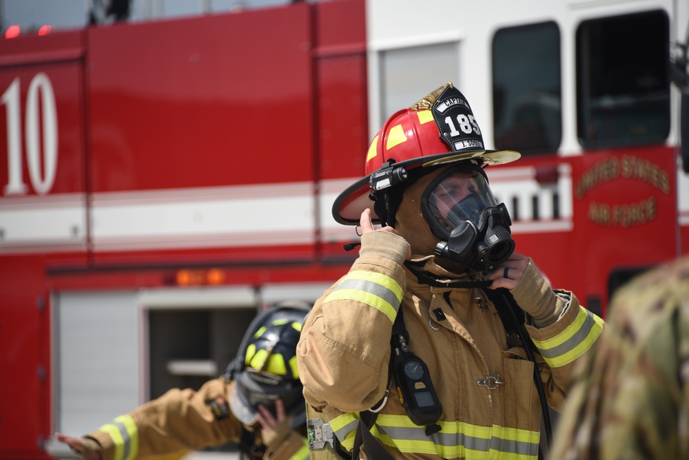 185th ARW fire fighter simulated rescue