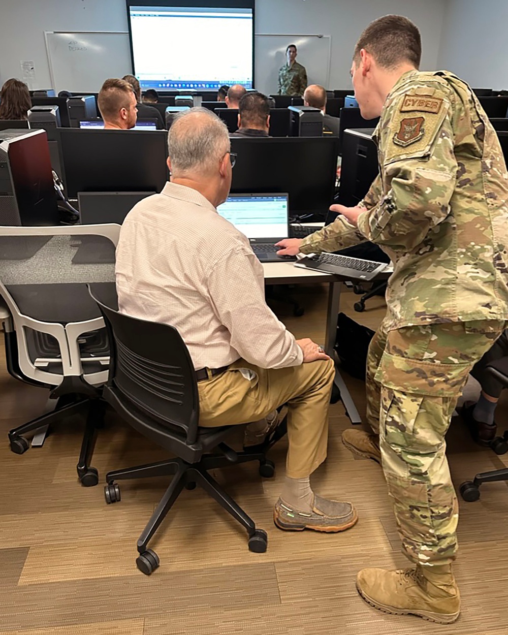 Cyberspace reservists lead New Mexico Innovative Readiness Training