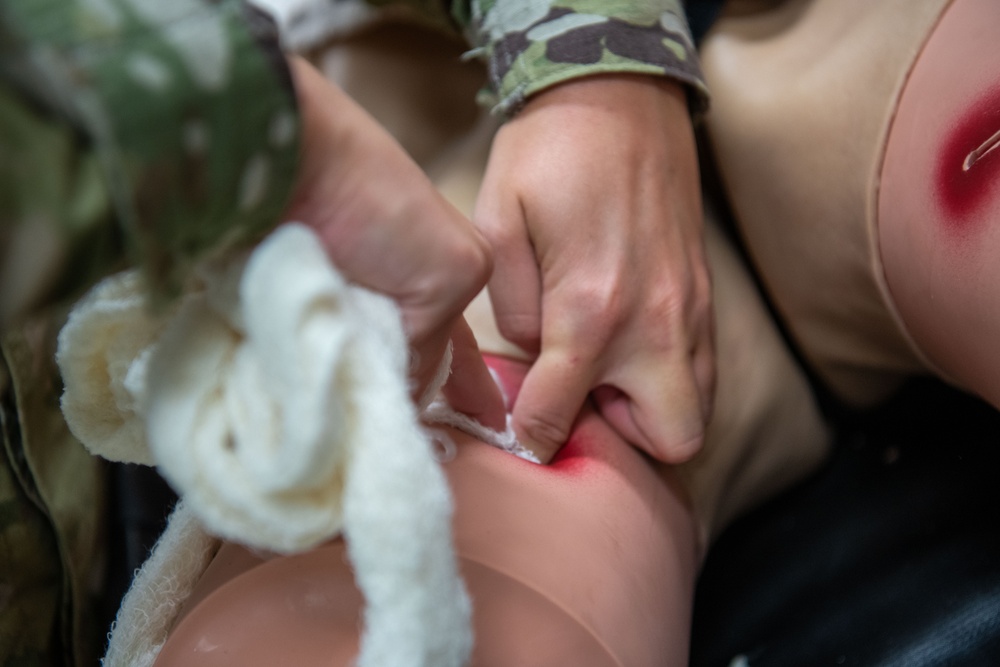 180FW Medical Group Participate in a Simulation Lab