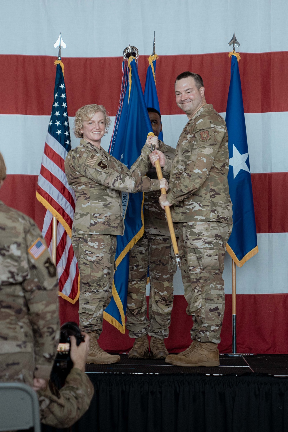 Parks Takes Command of the 94th Airlift Wing