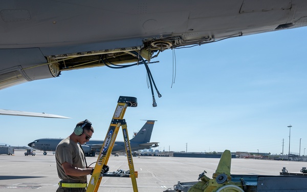 161st ARW Boom Maintenance