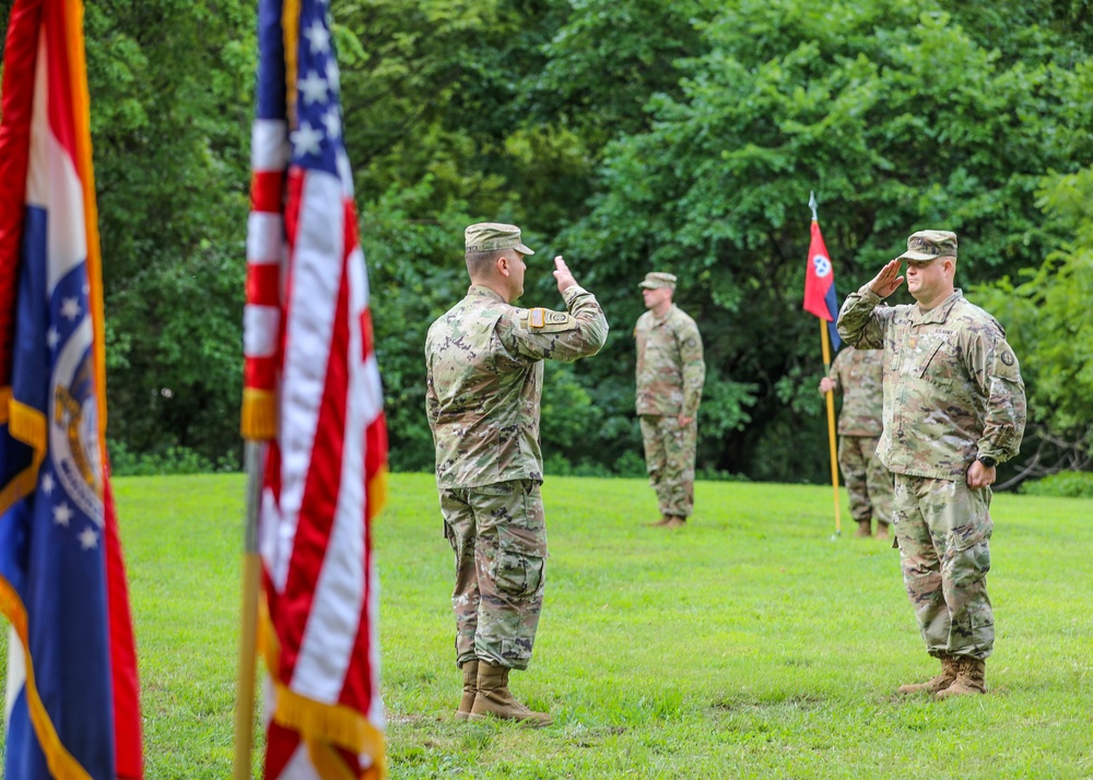 Lt. Col. Hardwick assumes command of 35th ID HHBN