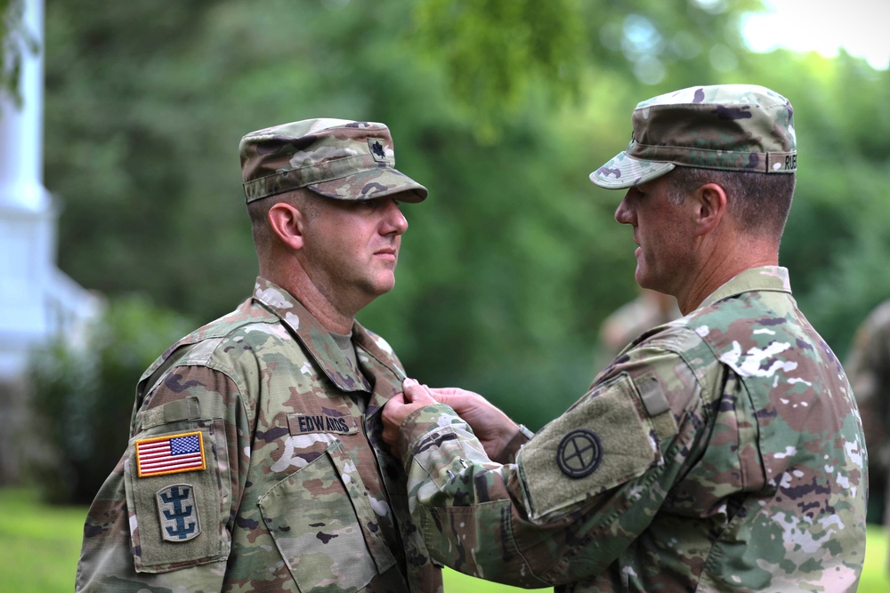 Lt. Col. Hardwick assumes command of 35th ID HHBN