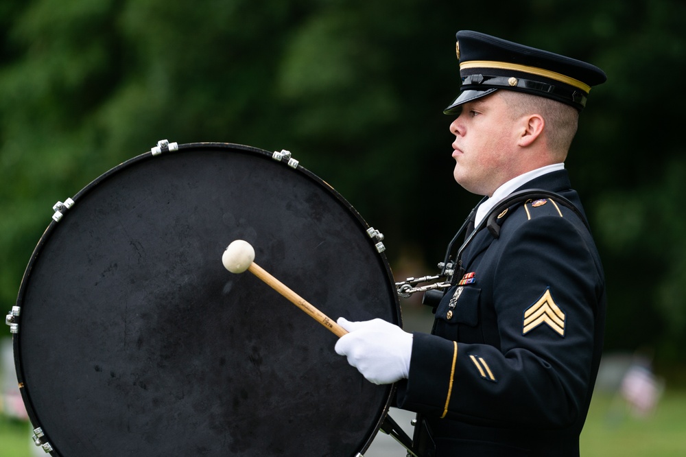 Indiana National Guard renders military funeral honors