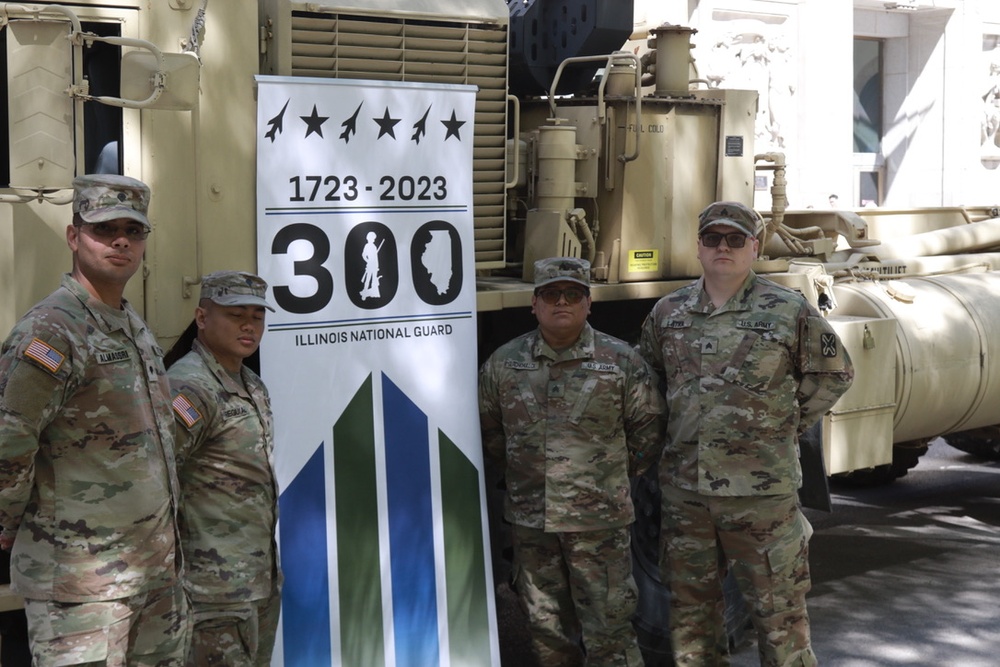 Commander of the Illinois Army National Guard Serves as Grand Marshal of Chicago Memorial Day Parade