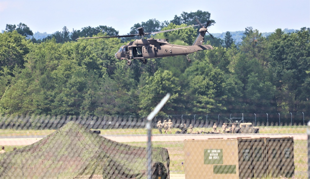 Wisconsin National Guard's 1st Battalion, 147th Aviation Regiment supports airshow 'dress rehearsal' event at Fort McCoy
