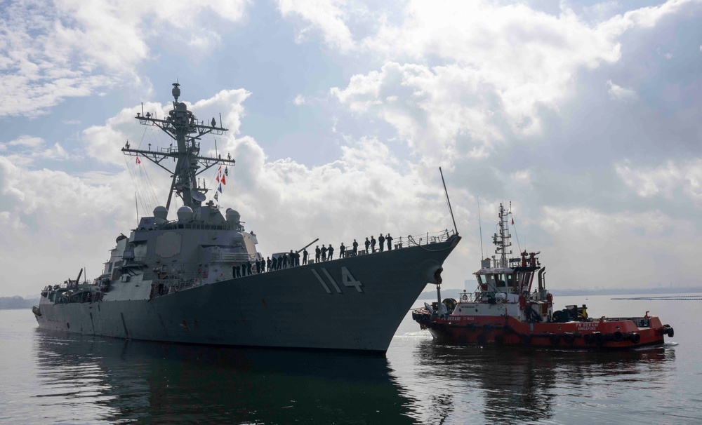 USS Ralph Johnson Arrives in Singapore