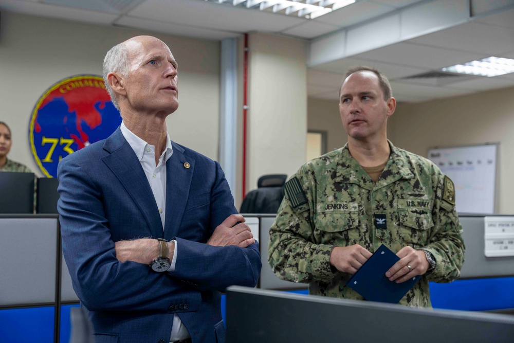 Sen. Rick Scott Visits COMLOG WESTPAC