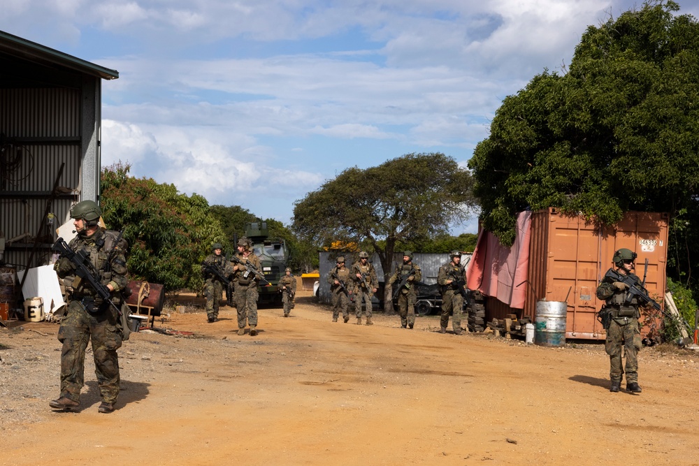 BLT 2/1 Conducts Amphibious Raid During Talisman Sabre 23