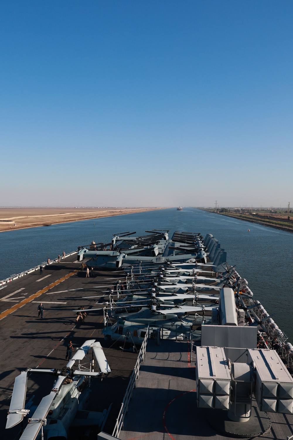 USS Bataan Transits the Suez Canal