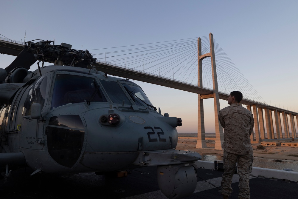 USS Bataan Transits the Suez Canal