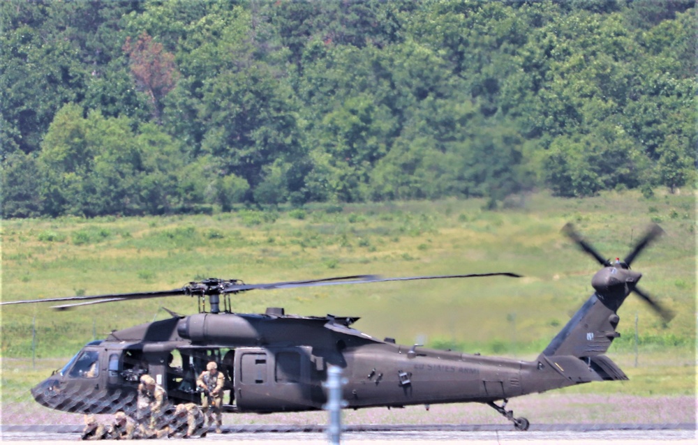 Wisconsin National Guard's 1st Battalion, 147th Aviation Regiment supports airshow 'dress rehearsal' event at Fort McCoy