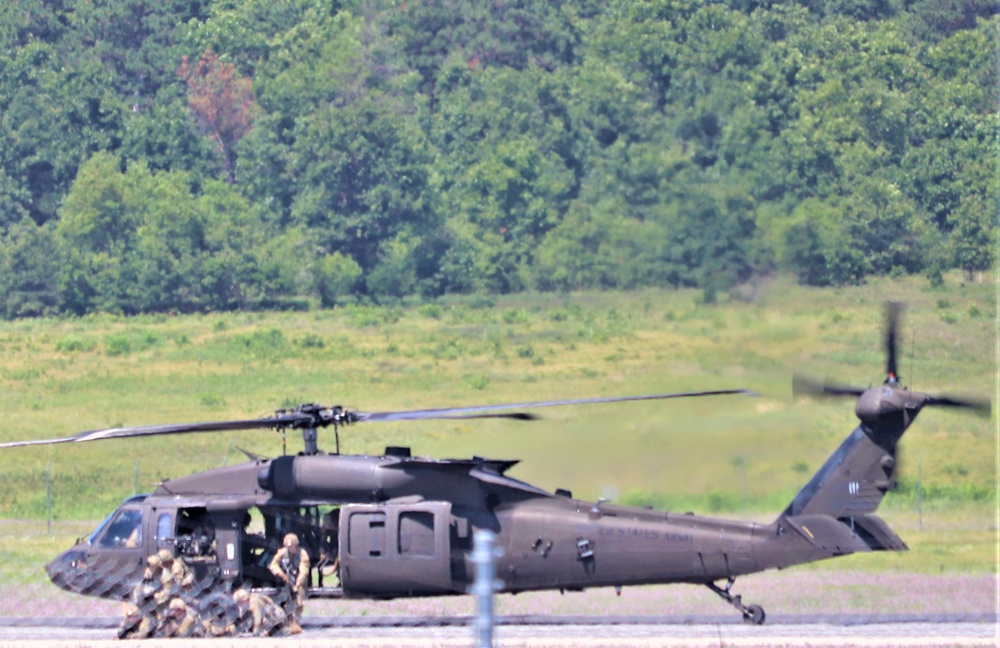 Wisconsin National Guard's 1st Battalion, 147th Aviation Regiment supports airshow 'dress rehearsal' event at Fort McCoy