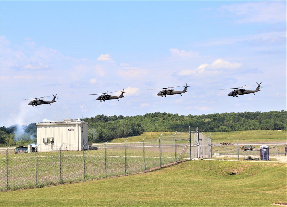 Wisconsin National Guard's 1st Battalion, 147th Aviation Regiment supports airshow 'dress rehearsal' event at Fort McCoy