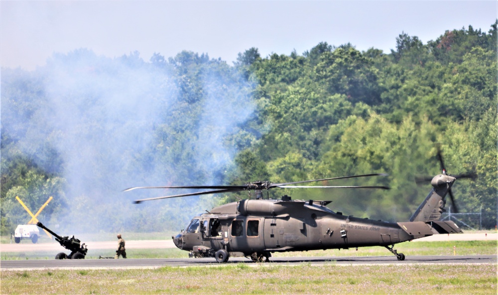 Wisconsin National Guard's 1st Battalion, 147th Aviation Regiment supports airshow 'dress rehearsal' event at Fort McCoy