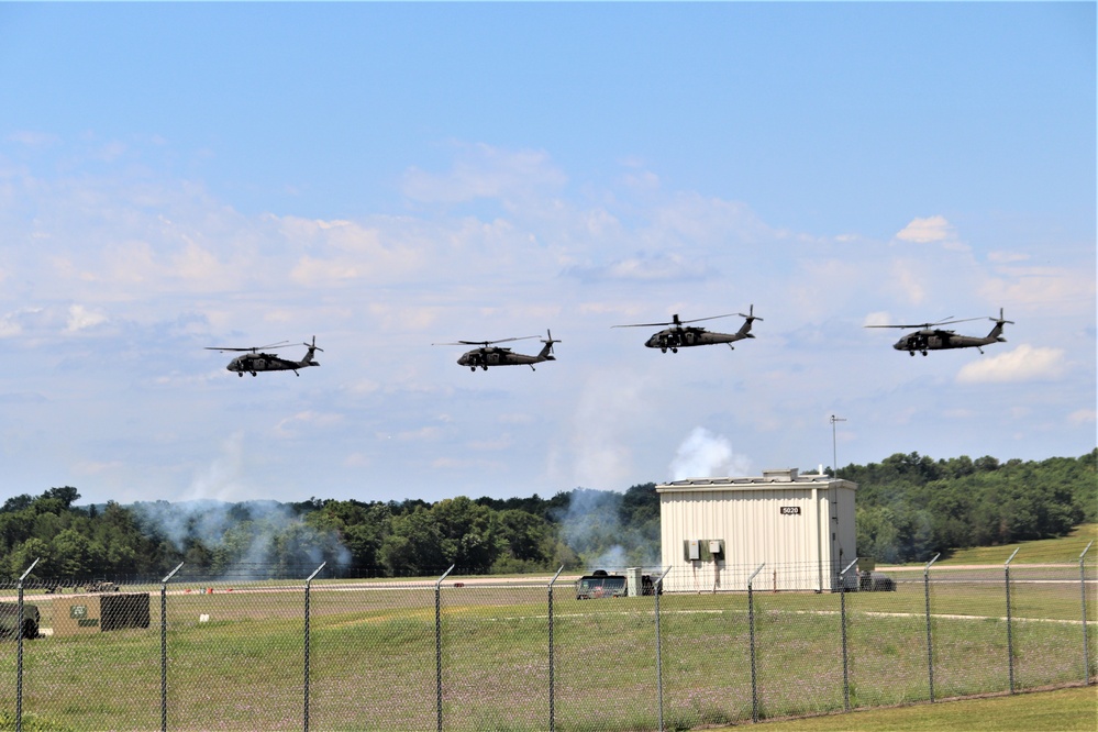 Wisconsin National Guard's 1st Battalion, 147th Aviation Regiment supports airshow 'dress rehearsal' event at Fort McCoy