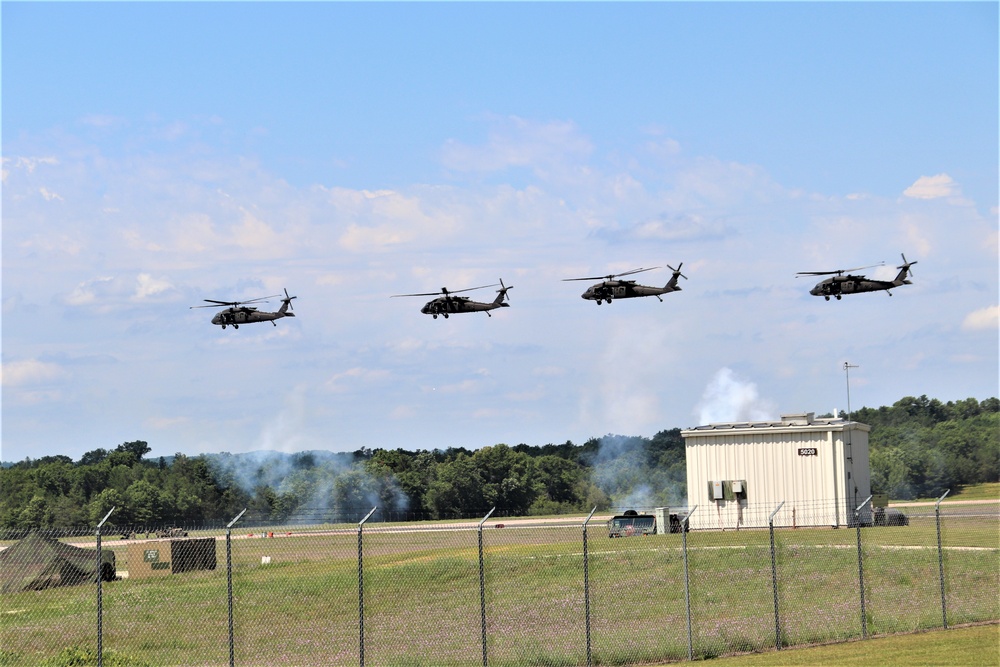 Wisconsin National Guard's 1st Battalion, 147th Aviation Regiment supports airshow 'dress rehearsal' event at Fort McCoy