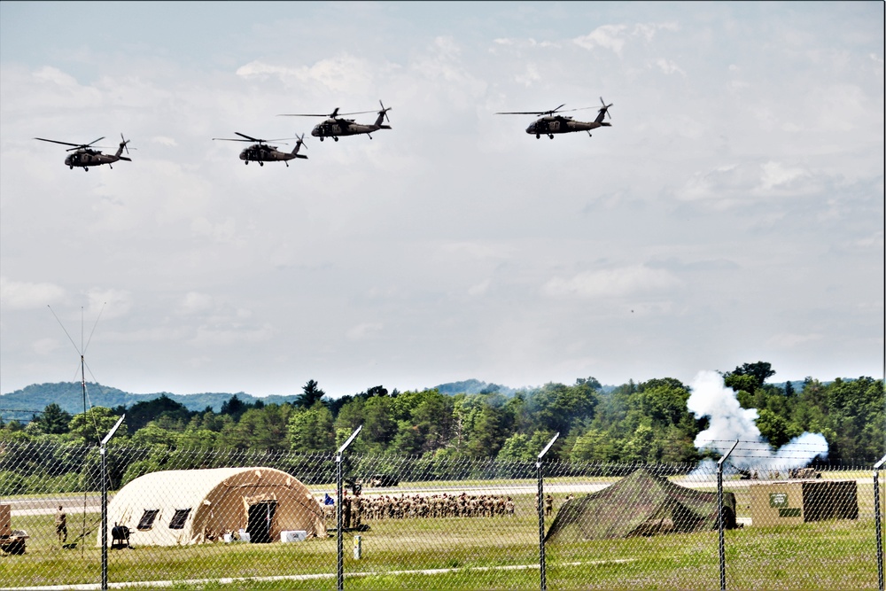 Wisconsin National Guard's 1st Battalion, 147th Aviation Regiment supports airshow 'dress rehearsal' event at Fort McCoy